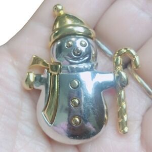 Signed ALLISON REED Snowman Holding Cane Two Tone Christmas Pin Brooch Two Tone